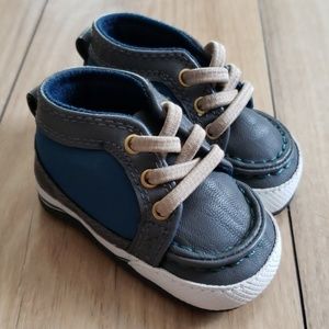 Carter's newborn shoes